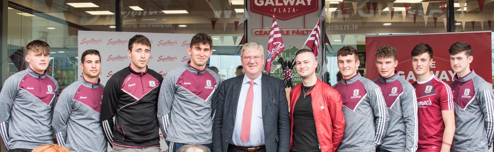Galway Hurler’s Visit The Galway Plaza